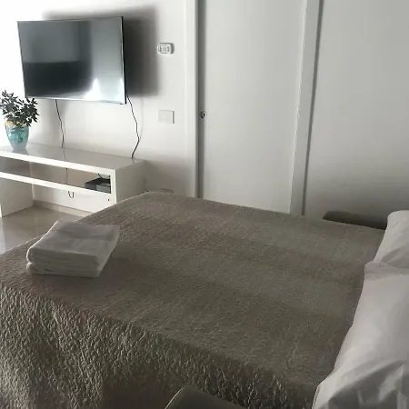 Moderno Affaccio Su Via Mazzini *