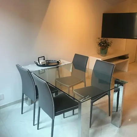 Apartment Moderno Affaccio Su Via Mazzini *